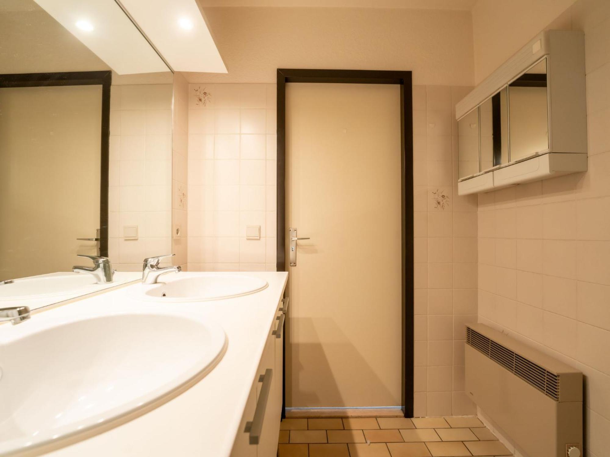 Apartment Residentie Astrid-7 By Interhome 브레데네 외부 사진